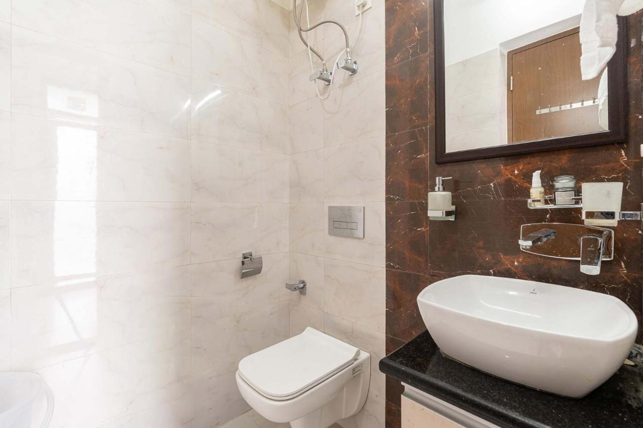 Brookvale Manor By Stayvista - Private Pool Haven With Endless Views & Indoor Fun Sohna Exteriér fotografie
