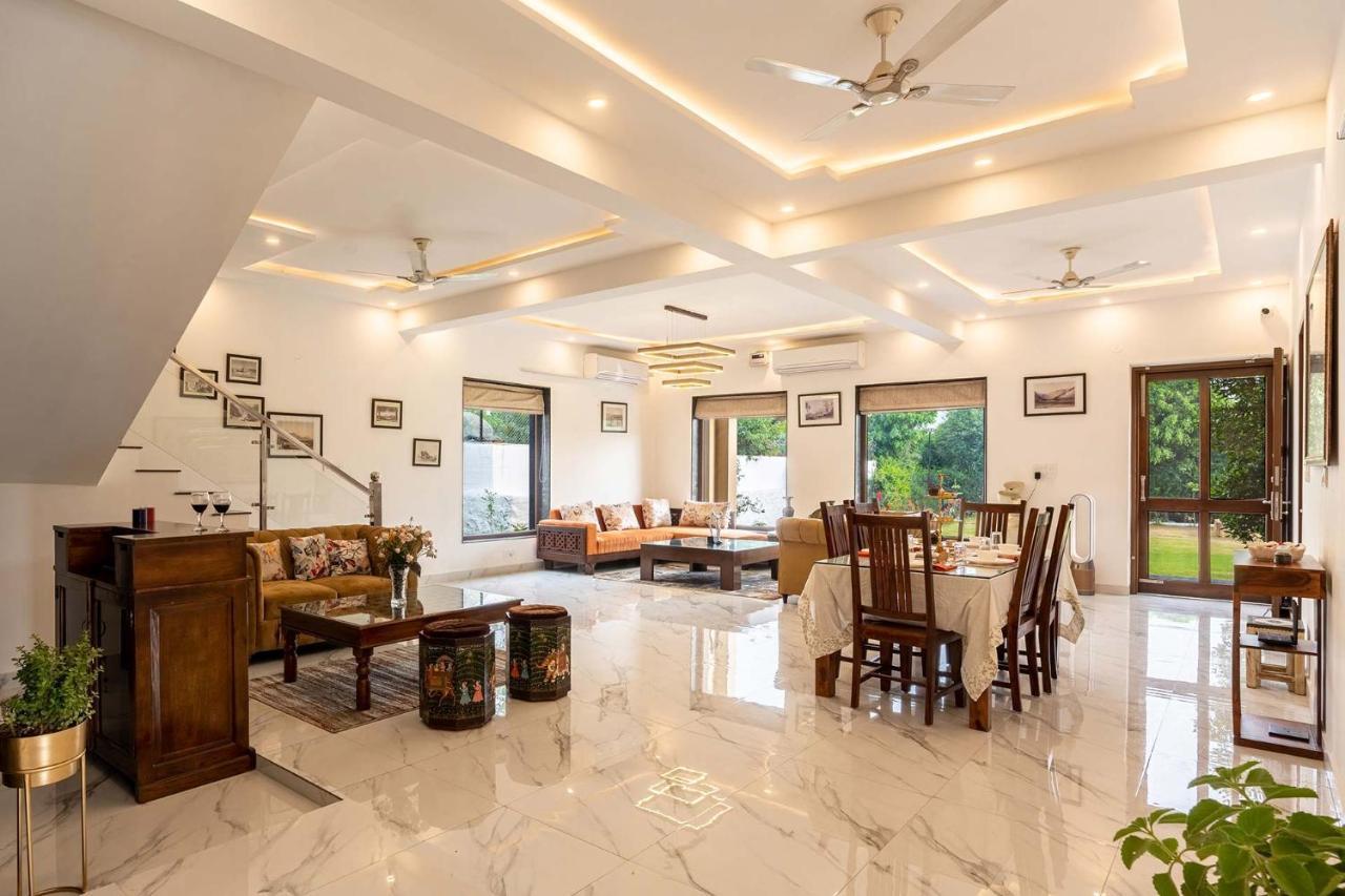 Brookvale Manor By Stayvista - Private Pool Haven With Endless Views & Indoor Fun Sohna Exteriér fotografie