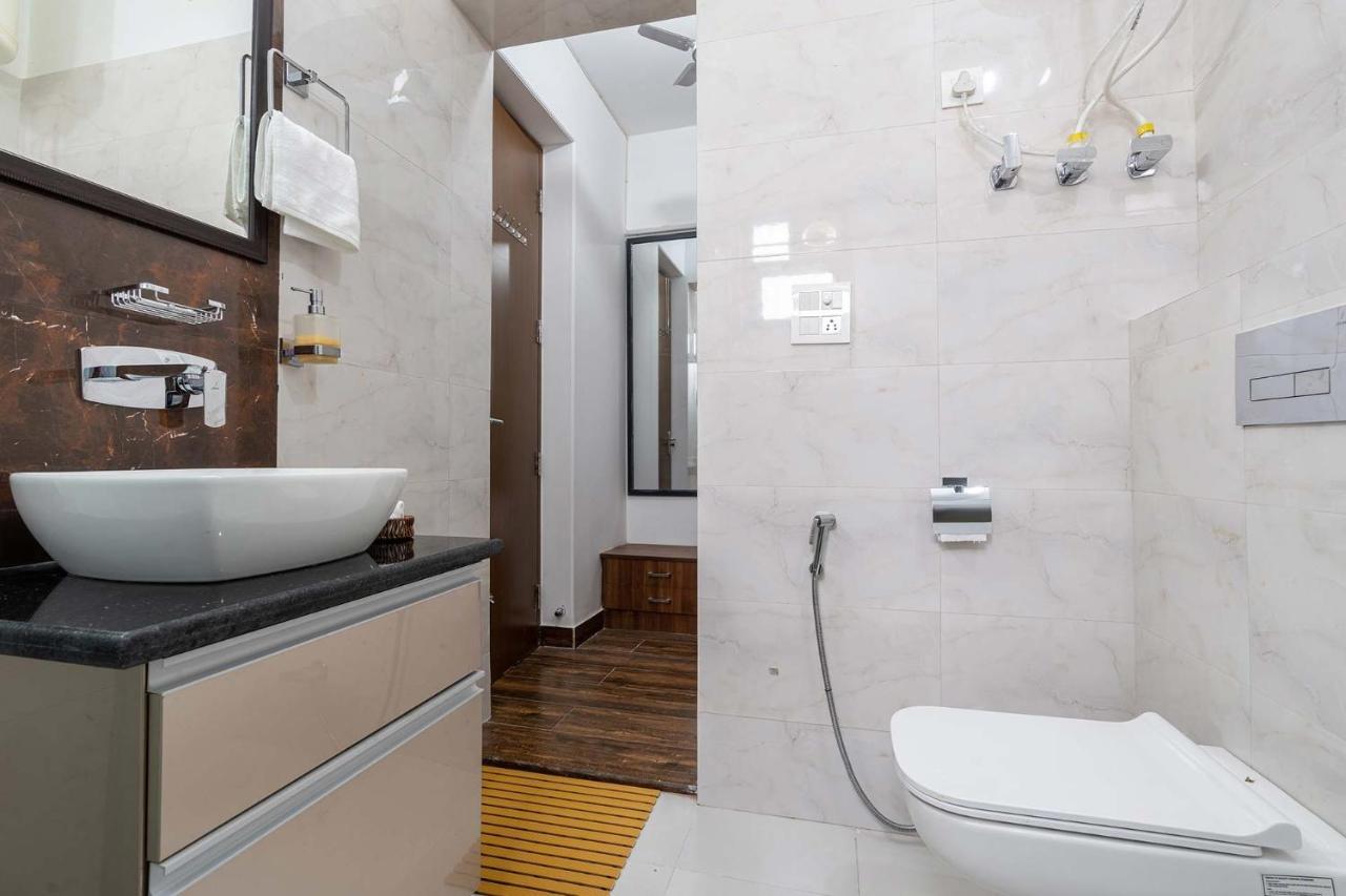 Brookvale Manor By Stayvista - Private Pool Haven With Endless Views & Indoor Fun Sohna Exteriér fotografie